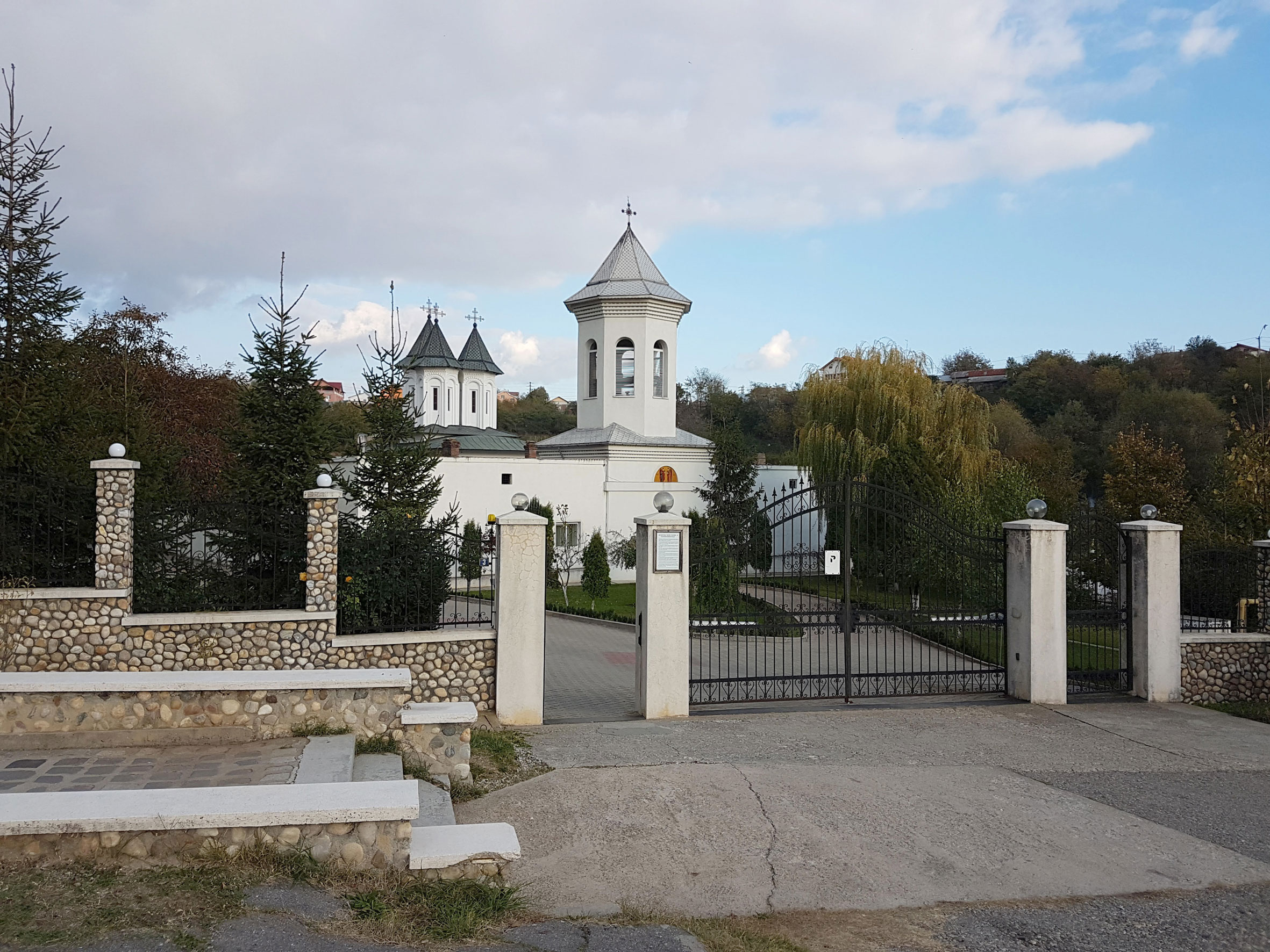 Manastirea Clocociov2 Olt