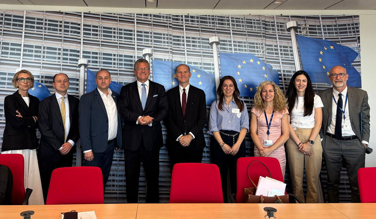 COPA-COGECA cere măsuri urgente pentru salvarea agriculturii europene: „Fermierii nu mai pot finanța birocrația UE”
