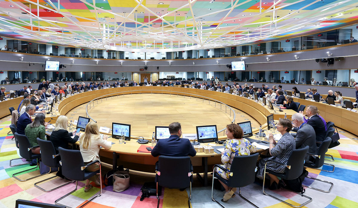 Bruxelles: România cere sprijin urgent pentru fermierii afectați de secetă și scumpiri