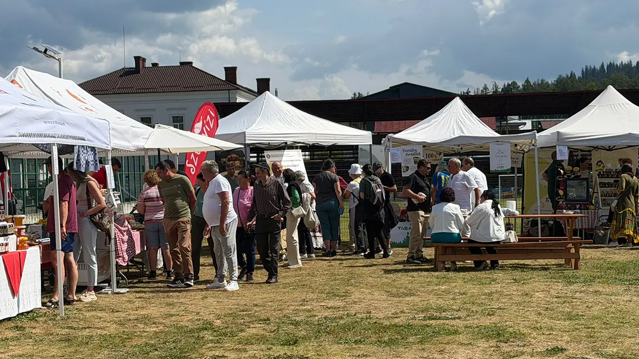 Prima ediție a Pieței Produselor Montane, organizată la Vatra Dornei