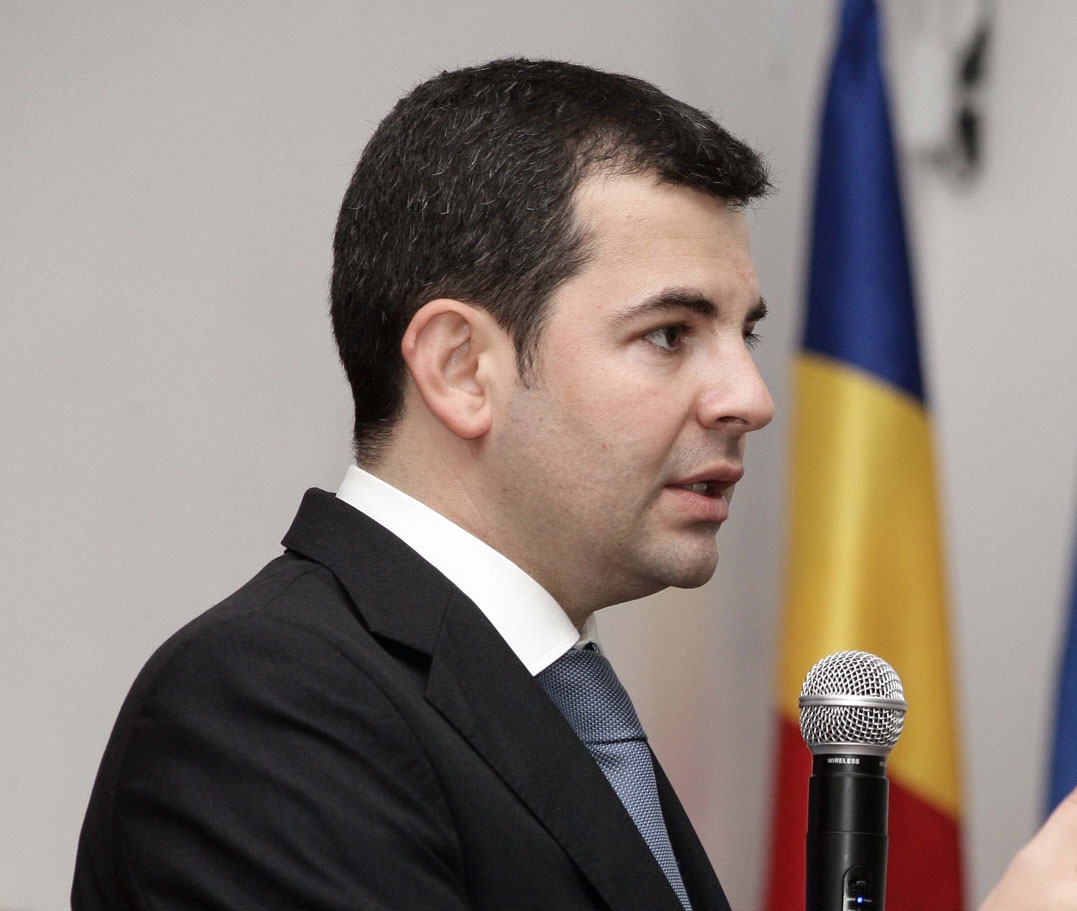 Fermierii români vor primi 61 de euro pe hectar începând de miercuri