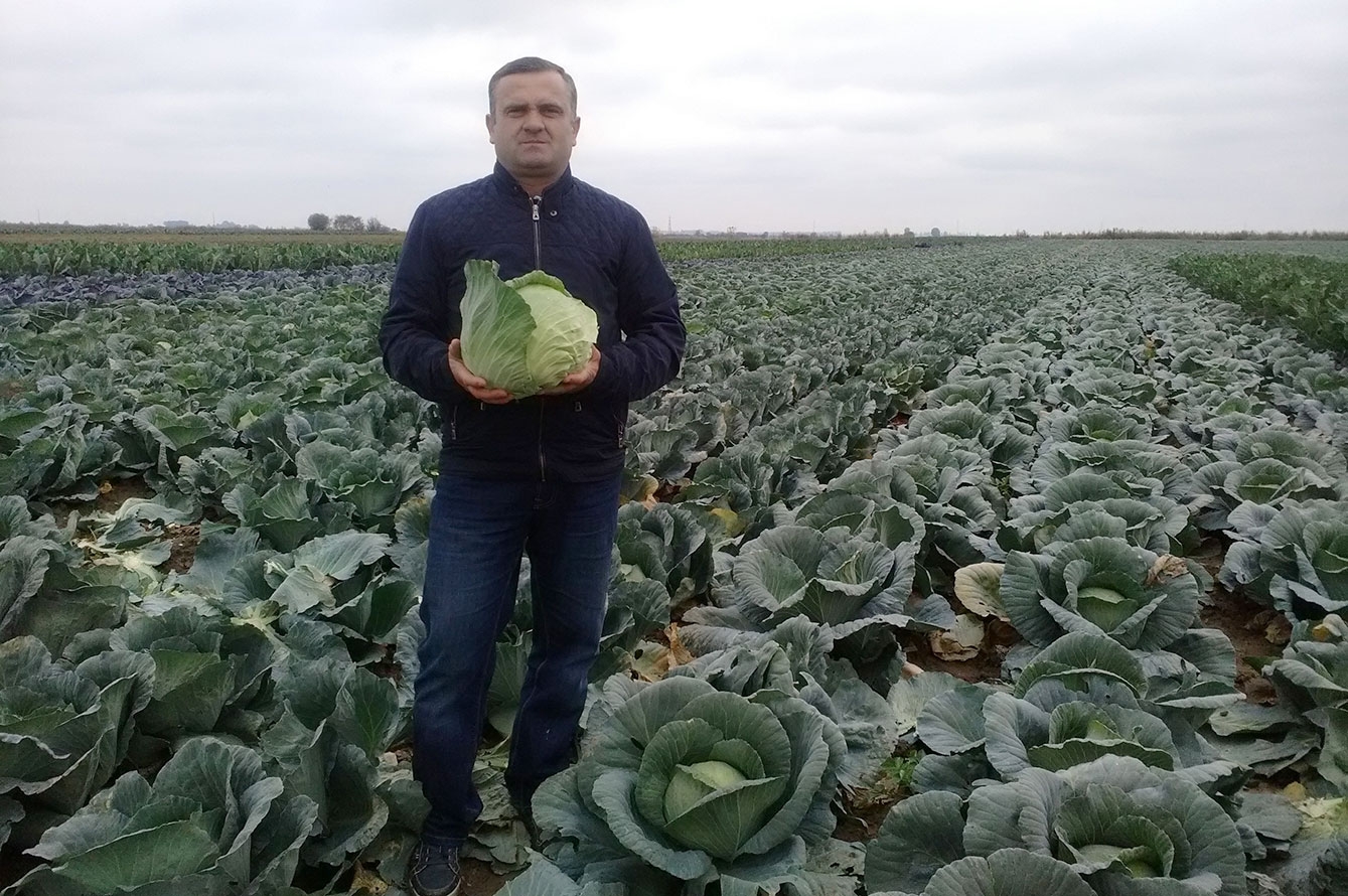 „Ne-am învățat să facem marfă ieftină și să o dăm samsarilor“