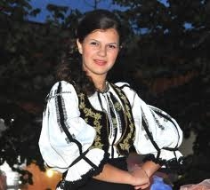 Ina Todoran – elevă de 10, studentă strălucită şi talent în formă pură