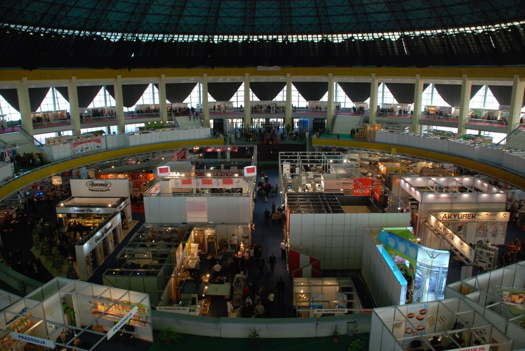 60 de mii de vizitatori sunt aşteptaţi la INDAGRA FOOD &amp; CARNEXPO 2015