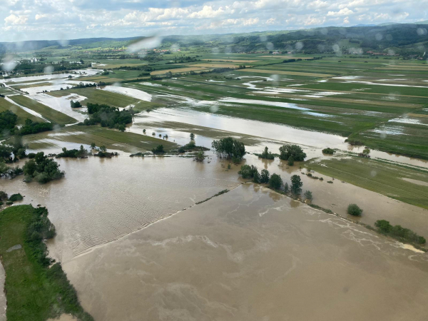 Bani pentru inundații, în Caransebeș