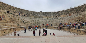 Printre ruinele orașului renăscut din nisip, Jerash (I)
