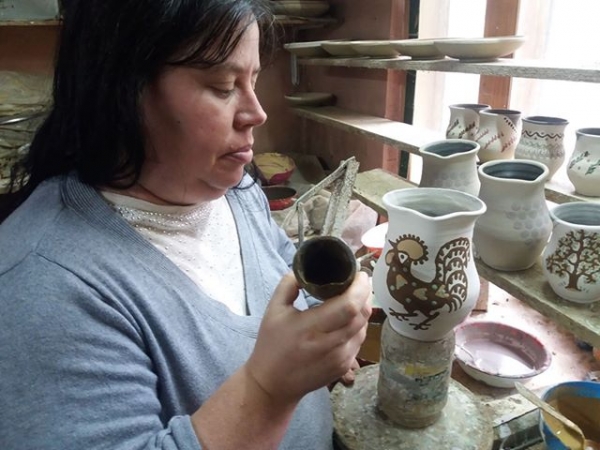 Ceramica de Horezu din mâinile Mariei Ștefănescu